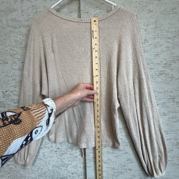 Final Touch Oatmeal Knit Top Sz Large Ruched Front w/ Cinch Tie Stretchy Boho - Picture 12 of 15